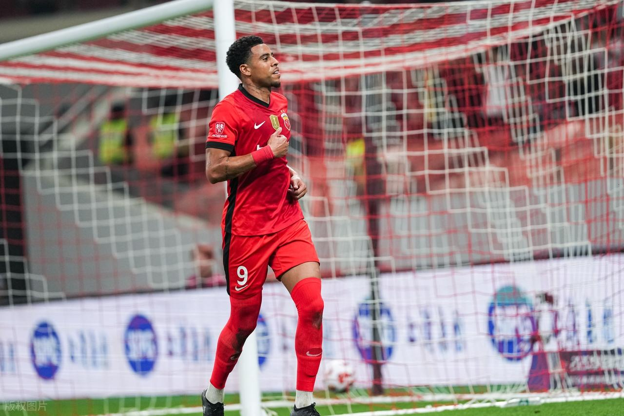 世界杯高清直播-上港中锋离队后敲定新东家，本赛季将为河南队出战中超，引发热议